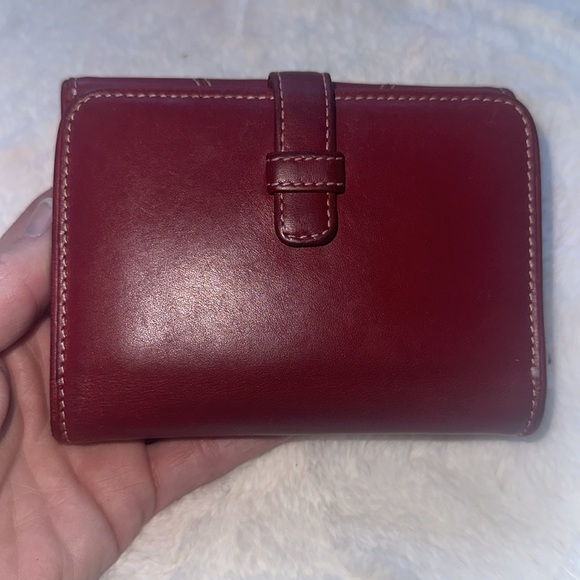 GIVENCHY ❤️.Midsize RED ♥️ leather Wallet Clean/Pristine white stitch Authentic - Picture 5 of 12